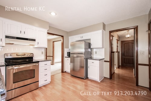 Building Photo - 1835 S Abbey Cir