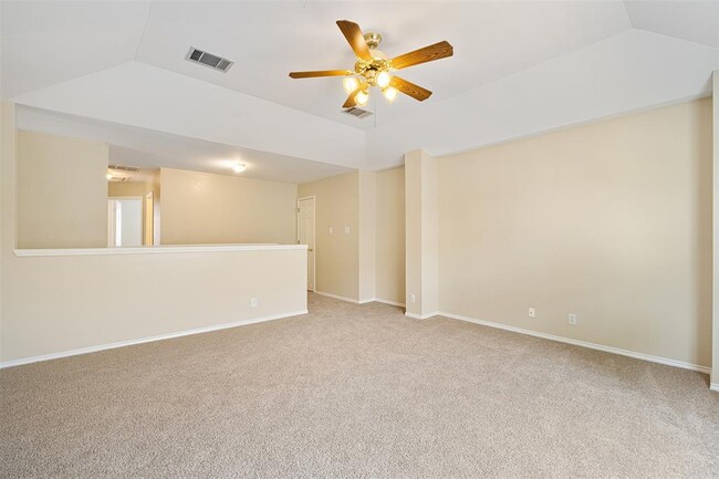 Building Photo - 2205 Romeo Dr