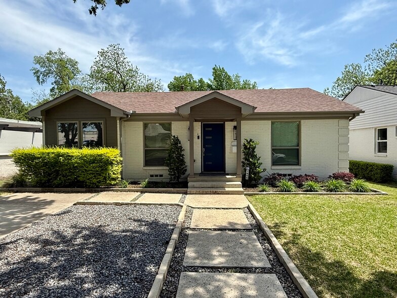 Primary Photo - 7806 Robin Rd