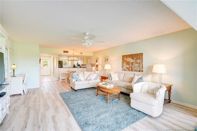 Building Photo - 5532 NE Gulfstream Way