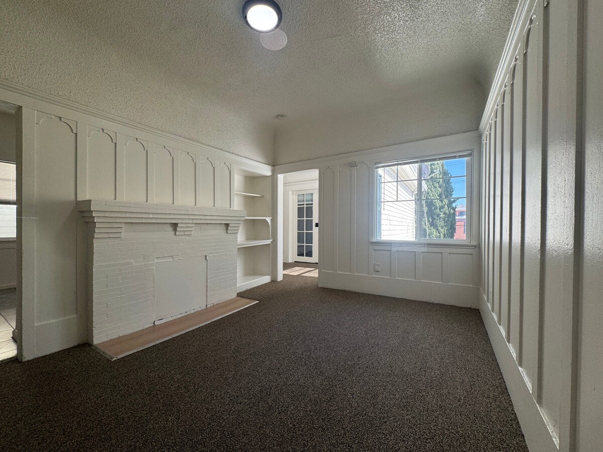 Building Photo - 3641 West St