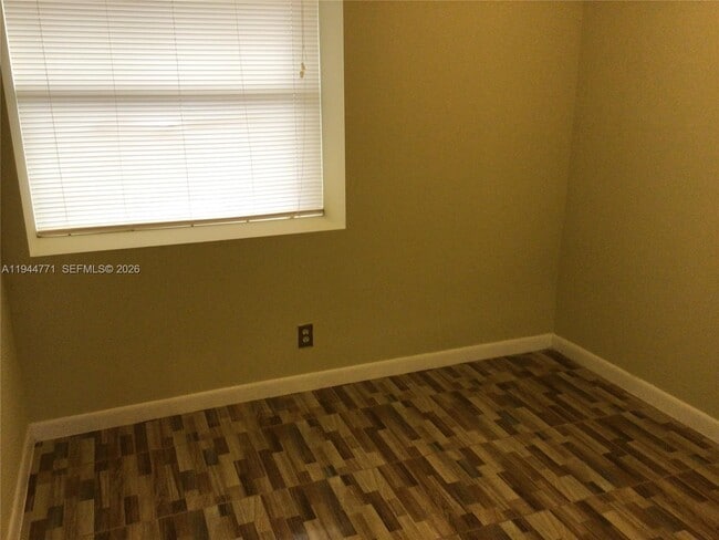 Building Photo - 4722 NW 82nd Ave