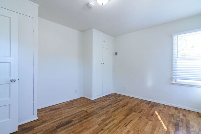 Building Photo - 10474 Eastborne Ave