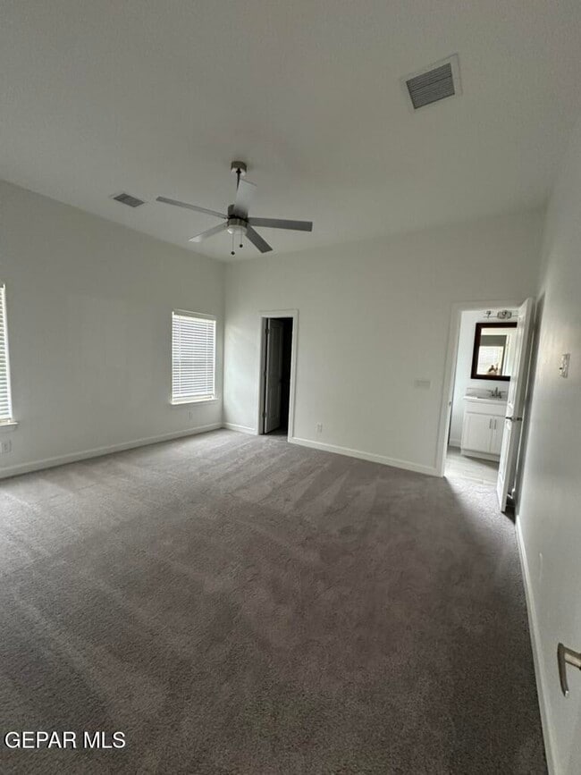 Building Photo - 135 Bonnie Trl