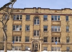 Building Photo - 3240 Doran Apartments