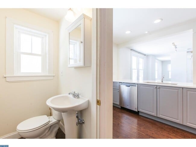 Building Photo - Beautifully Renovated 4 Bedroom, 1.5 Bath ...