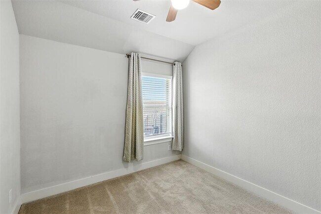 Building Photo - 3500 Winter Wren Way