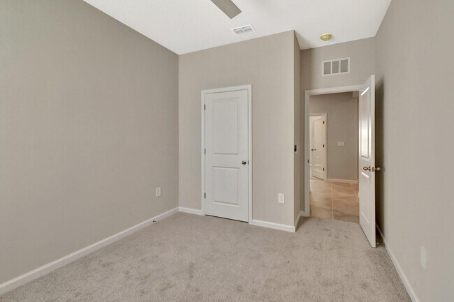 Building Photo - 12639 SW Forli Wy
