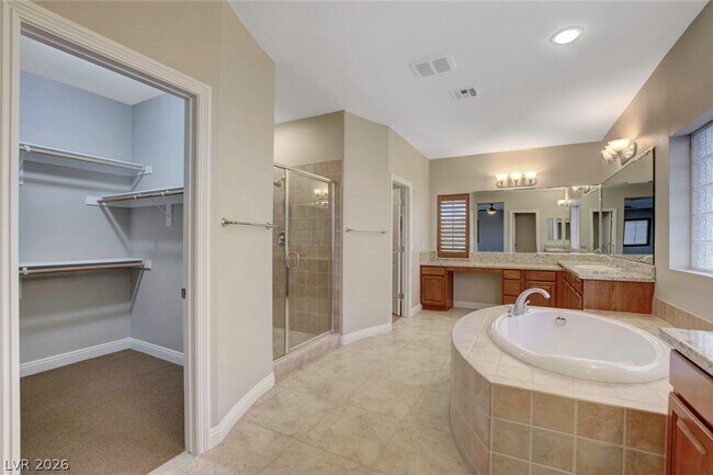 Building Photo - 12125 Vista Linda Ave