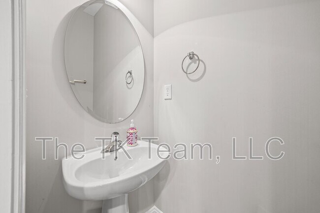 Building Photo - 10139 Allison Taylor Ct