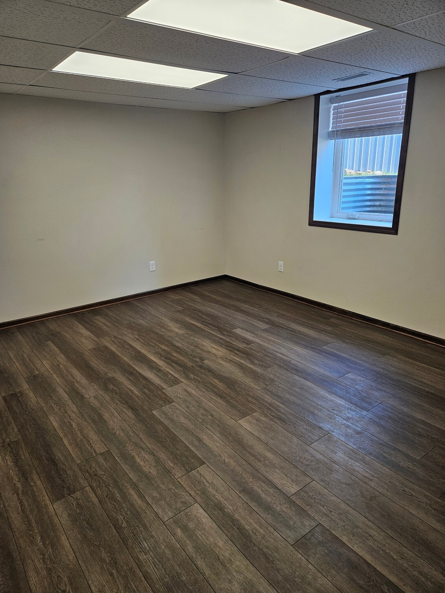 Building Photo - 1317 6th St