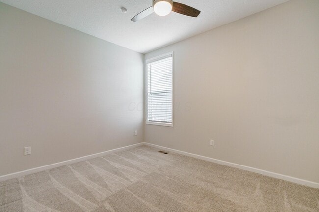Building Photo - 8139 Wolf Path Dr