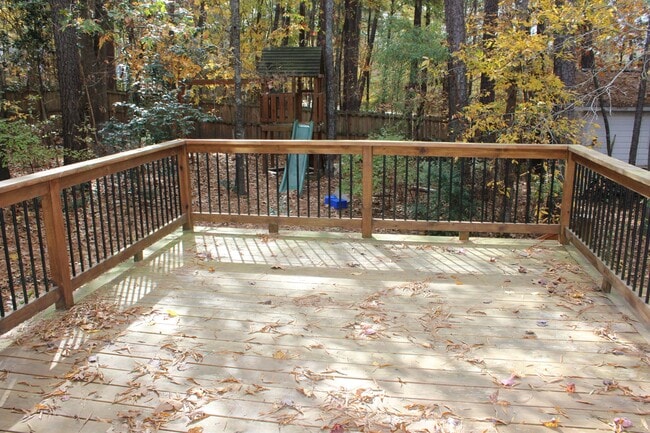 Building Photo - 112 Wenonah Way