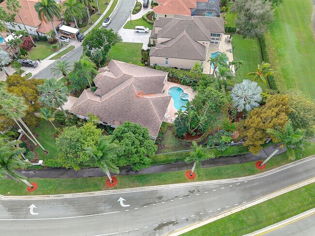 Building Photo - 1012 SW 156th Ave