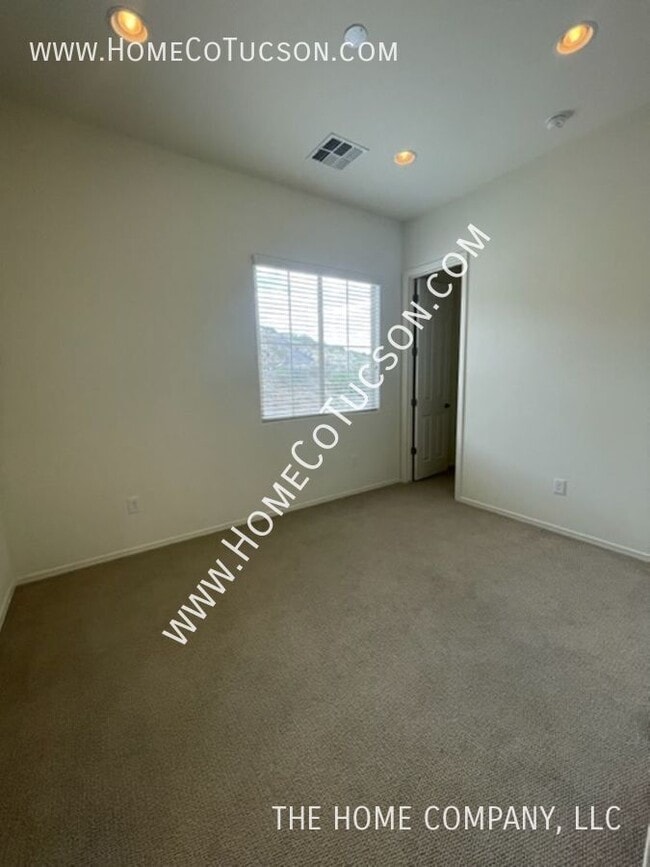 Building Photo - 38628 S Running Roses Ln