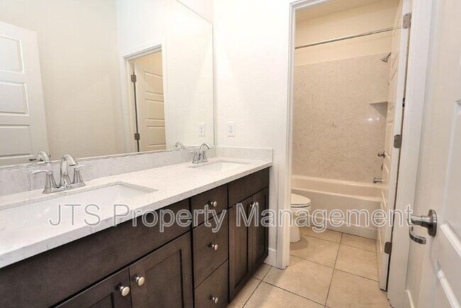 Building Photo - 3513 Birdland Ave