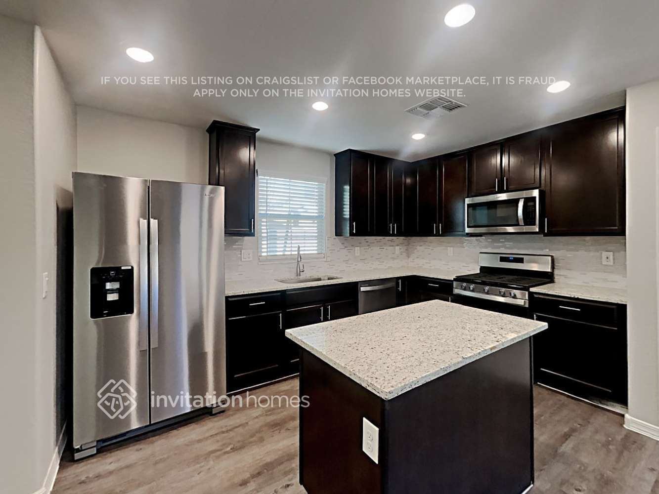 Building Photo - 8020 W Agora Ln