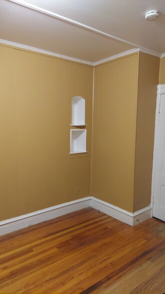 Building Photo - 60 Nonotuck St