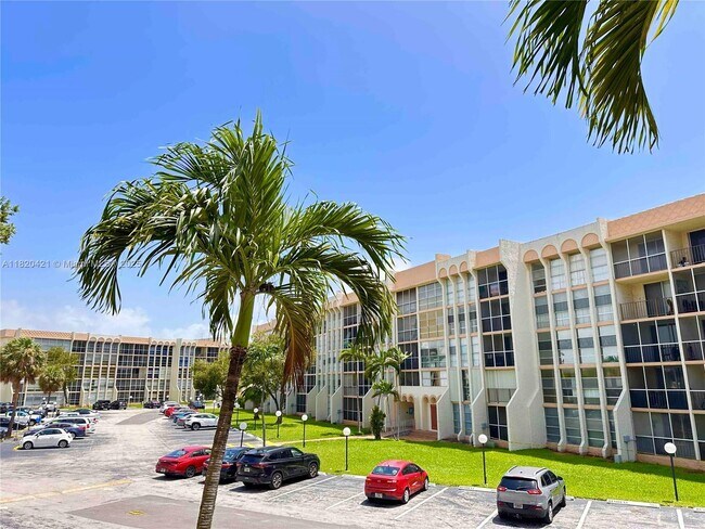 Building Photo - 601 Three Islands Boulevard