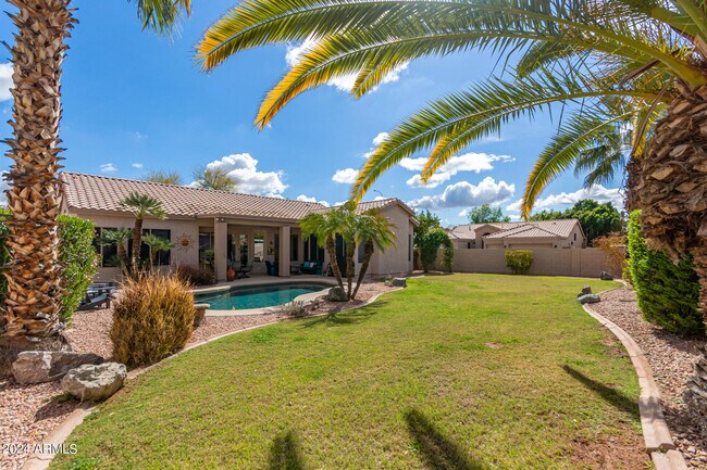 Building Photo - 2750 S Nolina Pl