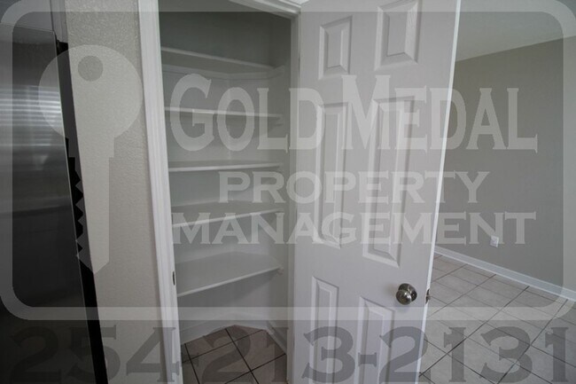 Building Photo - Charming 6-bed, 2.5-bath home in Killeen