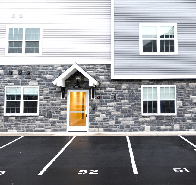 Building Photo - 1100 Schley Aly