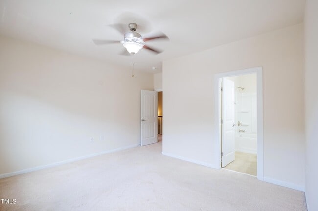 Building Photo - 533 Fumagalli Dr