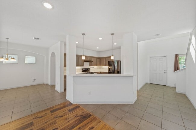 Building Photo - 9683 Shorebird Ln