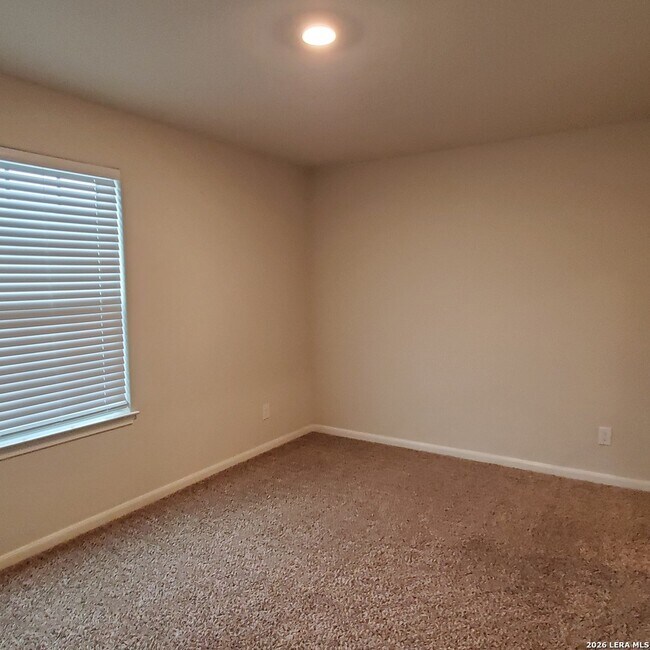Building Photo - 9206 Foxing Blf