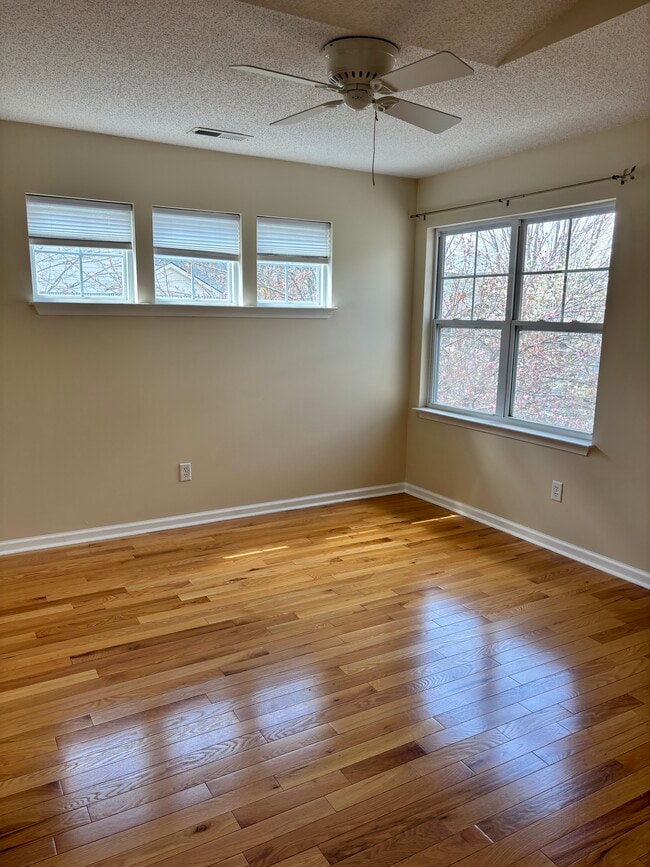 Building Photo - 39 B Jacobs Way Lane-