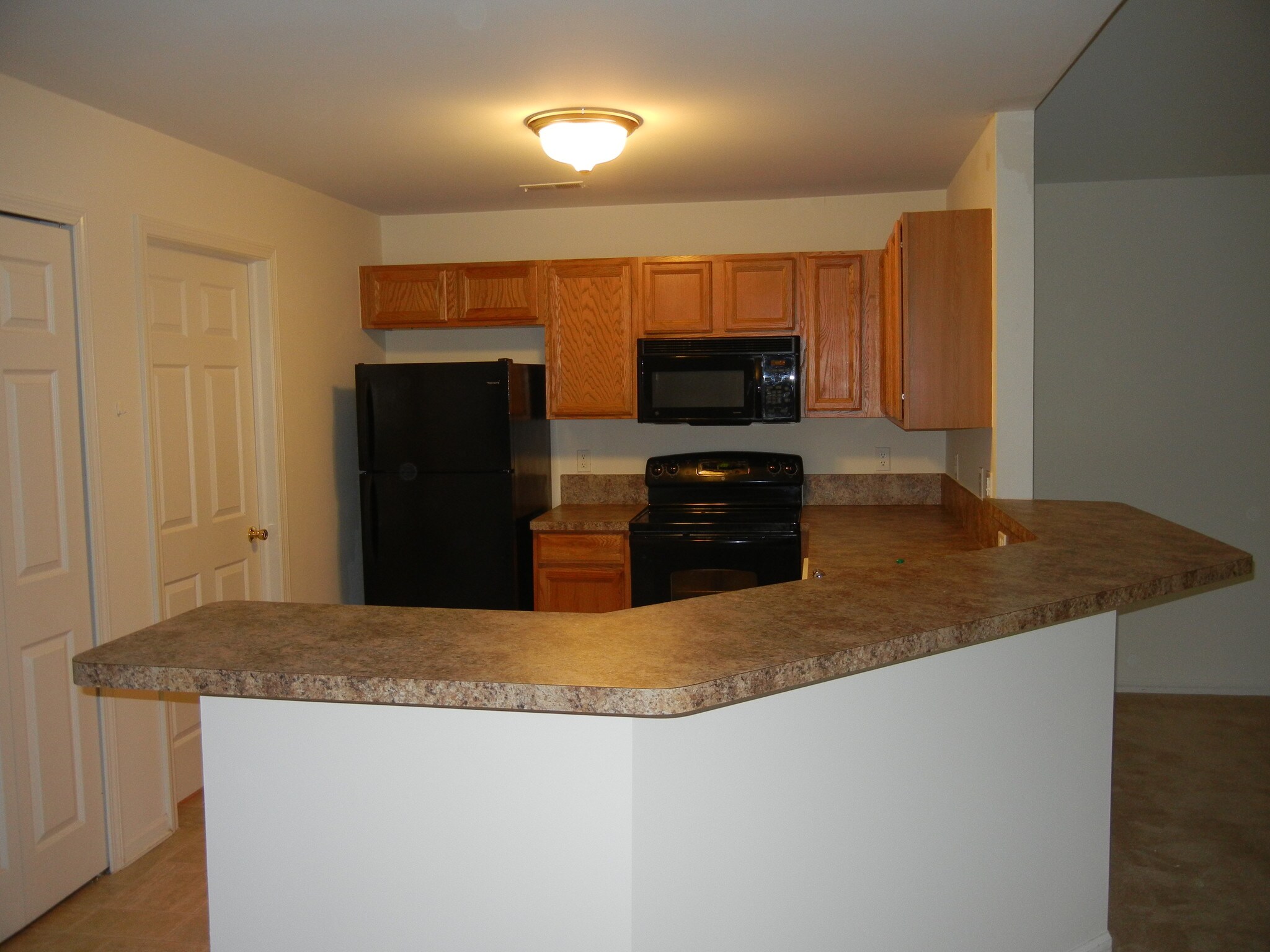 Building Photo - 16803 Dover Dr