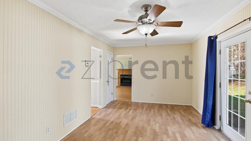 Building Photo - 324 Busher Rd