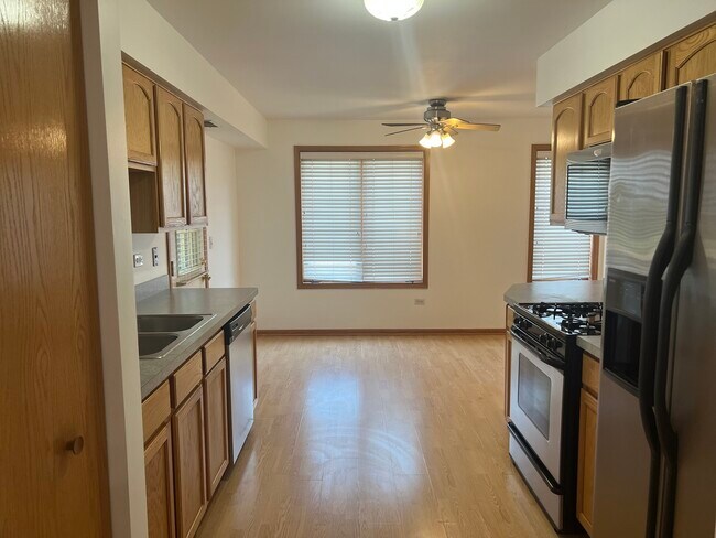 Building Photo - 11110 E Cove Cir