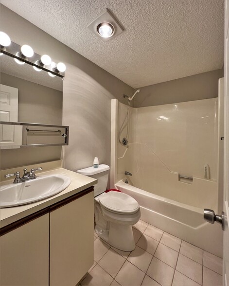 Building Photo - 30 Revere Beach Pky