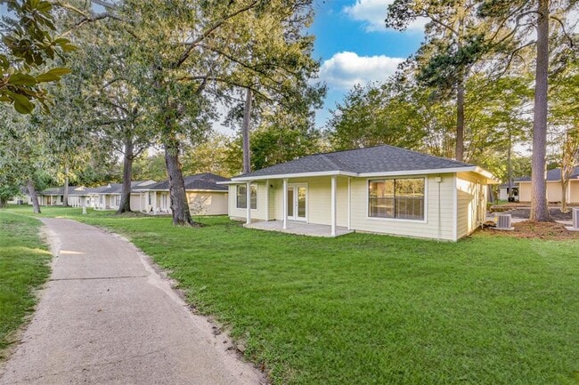 Building Photo - 3491 Balboa Cir