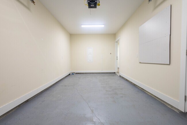 Building Photo - 340 Bluefish Dr