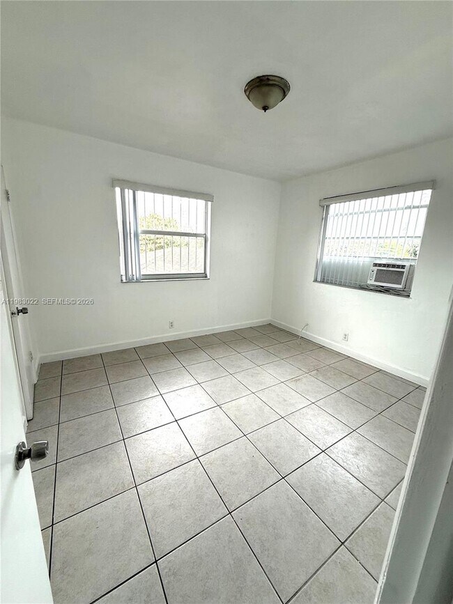 Building Photo - 1490 NW 43rd St