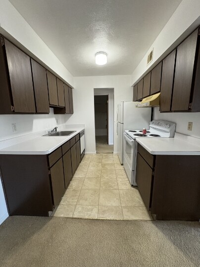 Building Photo - 8 Griffin Ct