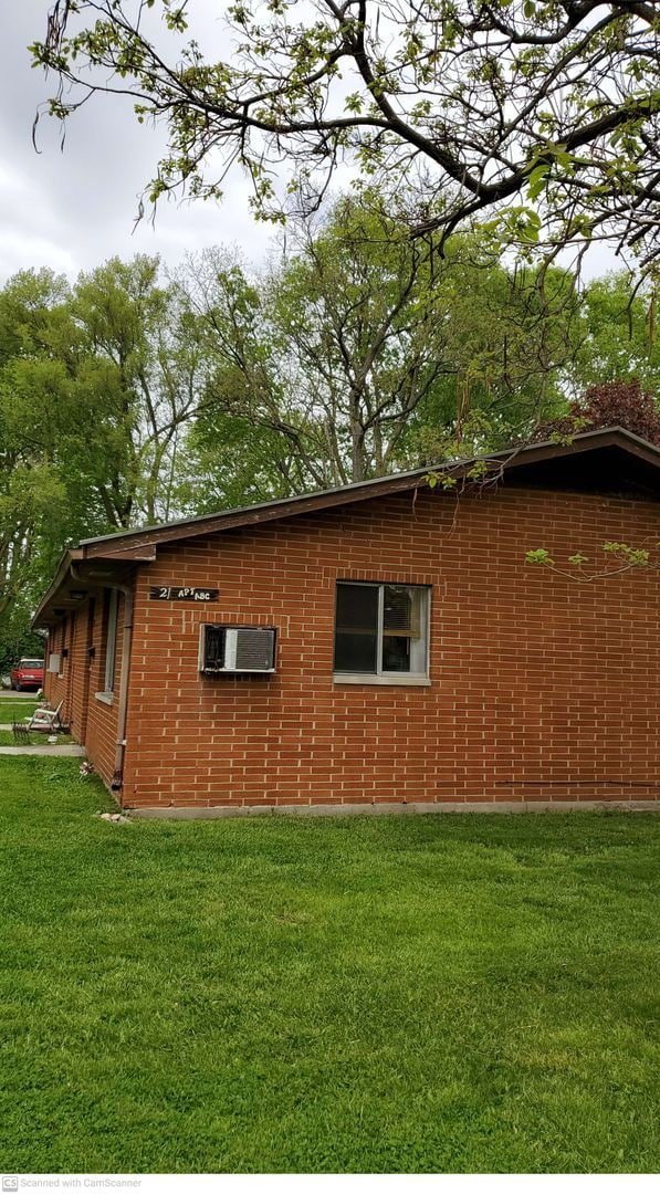 Building Photo - 21 W Parkwood Dr