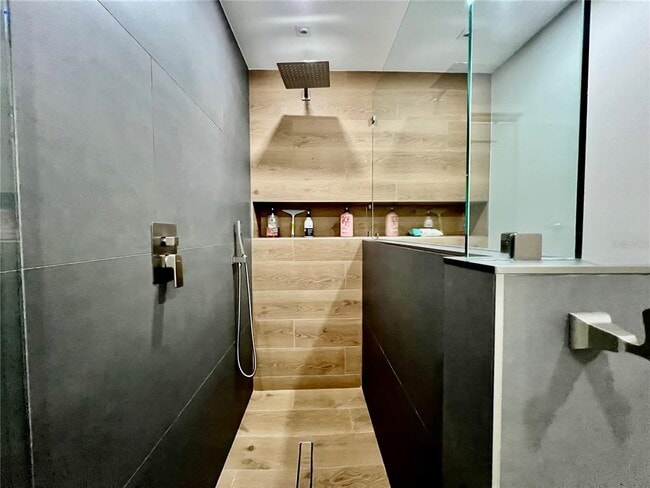 Building Photo - 3280 S Shore Dr