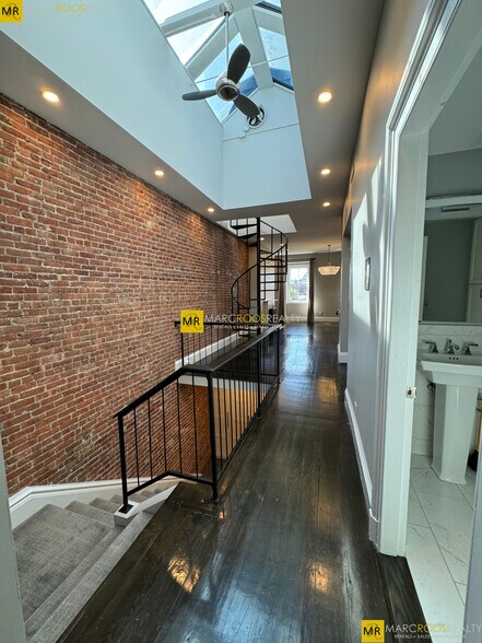 Primary Photo - 265 Beacon St