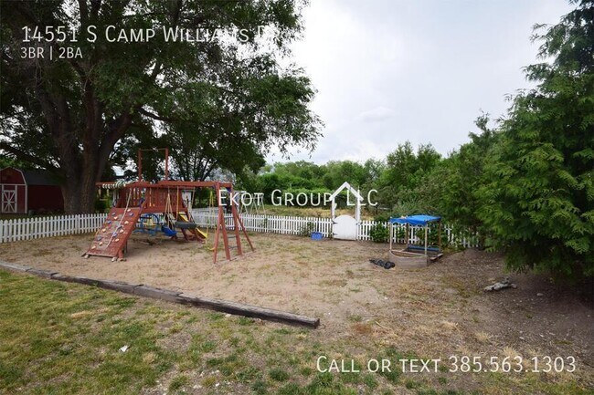 Building Photo - 14551 S Camp Williams Rd