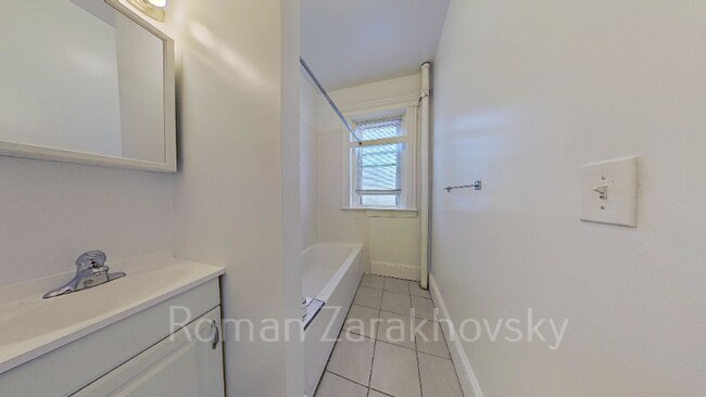 Building Photo - 1298 Commonwealth Ave