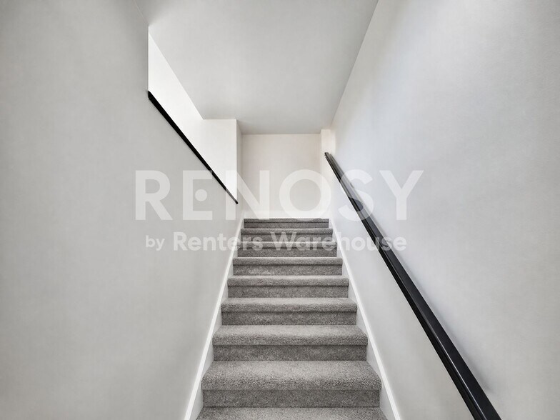Building Photo - 10598 Weston Wy N