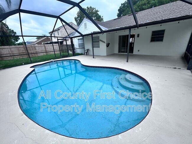 Building Photo - 12733 Gorda Cir E