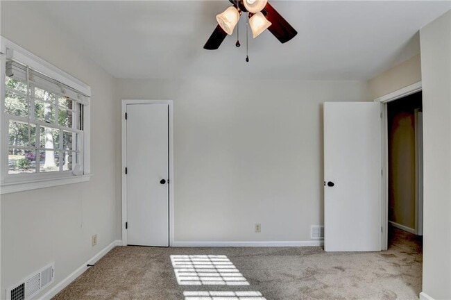 Building Photo - 478 Dorsey Cir SW