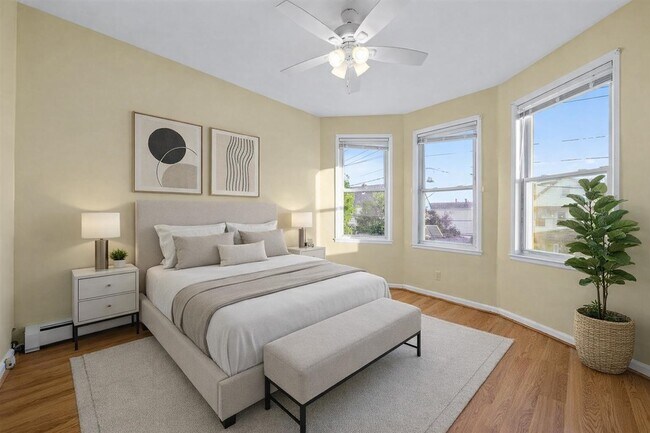 Building Photo - 143 W 3rd St