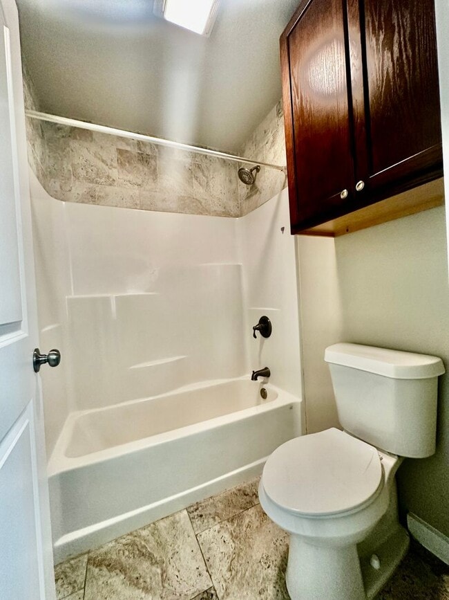 Building Photo - Riverfront Bungalow #9