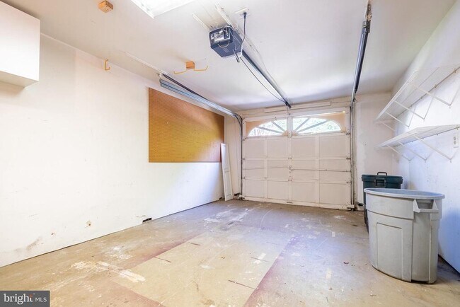 Building Photo - 7711 Shootingstar Dr