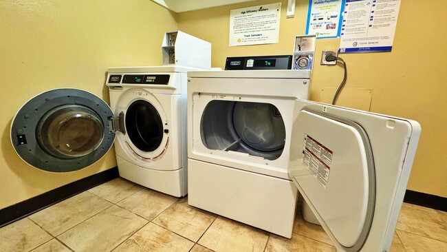 Building Photo - $500.00 off First Months Rent! Top Floor S...